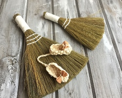 Folk signs about a broom, its magical properties, conspiracies on a broom. Signs on a broom at the door, on a new, old, bath, wedding, purchase, housewarming, as a gift