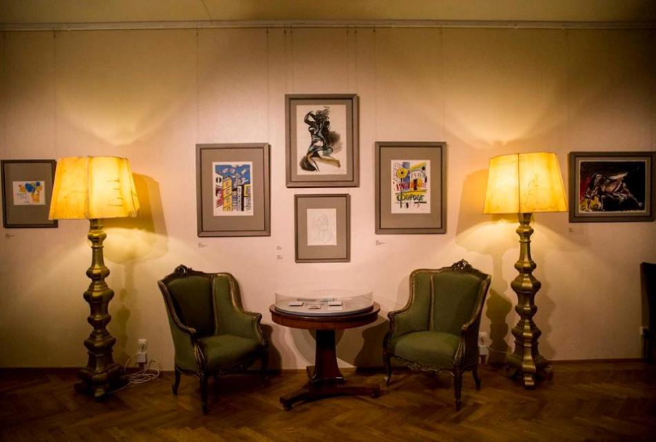 The apartment-museum is decorated with paintings