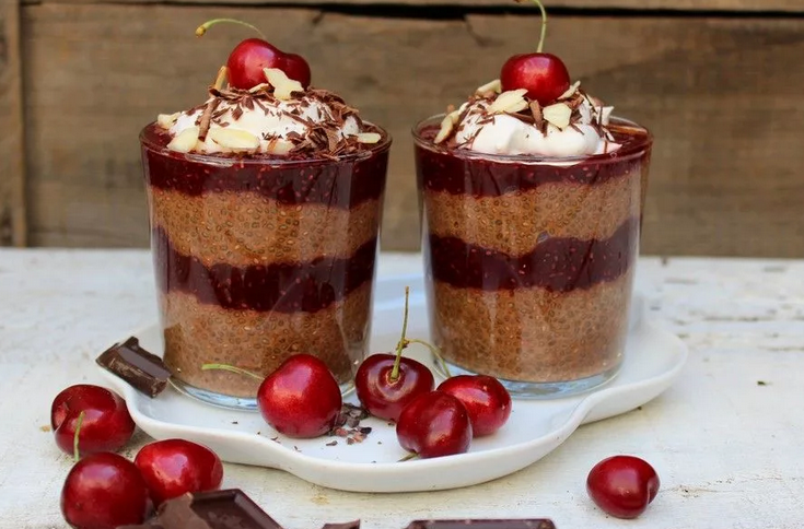 Tricolor Semolina Pudding