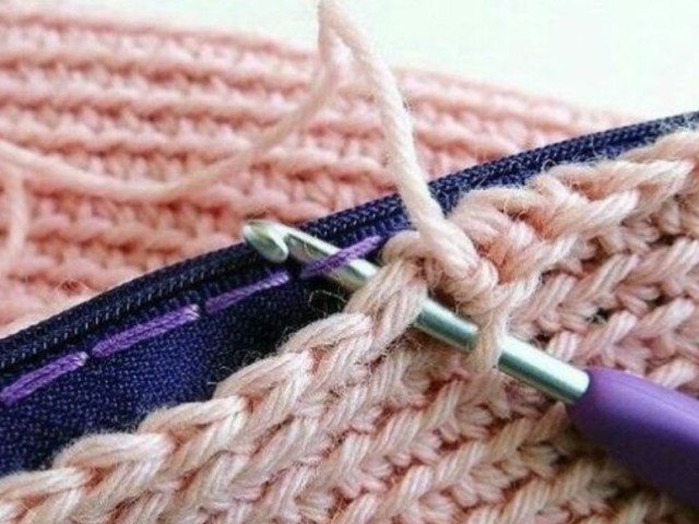 Как вшить молнию в вязаное изделие вручную: 4 популярных способа