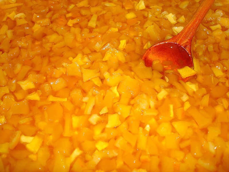 Cuisiner la confiture en plusieurs étapes