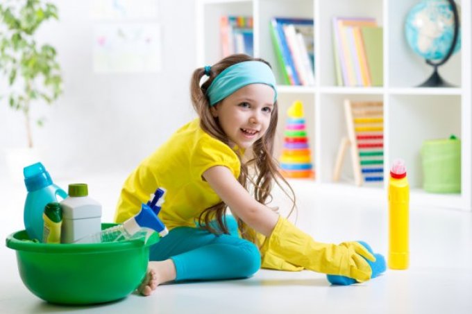 Уборка дома - приучение ребенка к чистоте и самообслуживанию