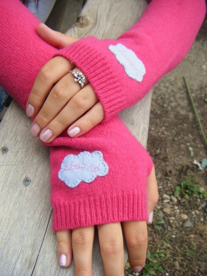 Bright mittens from a sweater with your own hands