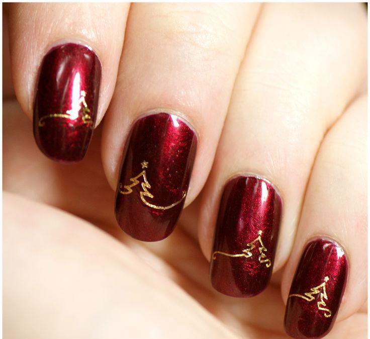 Thematic manicure for the New Year 2016