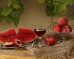 Anggur dari semangka di rumah: resep, tips