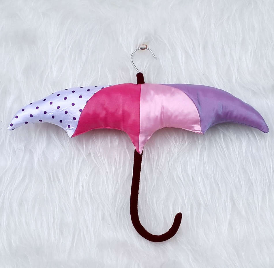 Милая вешалка-зонтик