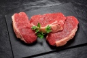 Apakah mungkin untuk makan daging sapi mentah - manfaat bagi tubuh, kemungkinan bahaya. Apakah mungkin makan daging sapi marmer mentah setiap hari?