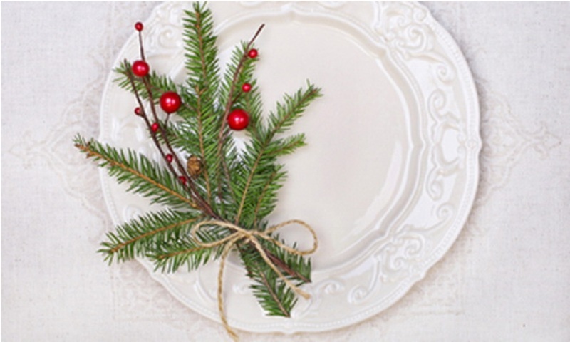 Assiette du Nouvel An avec un arbre de Noël