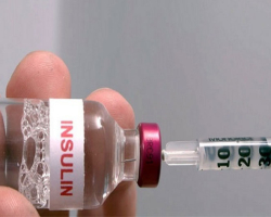 Inzulin se izdela pred obroki ali po prehranjevanju: vrste drog, pravila za njihovo upravo