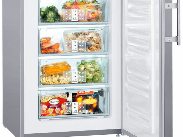 Why doesn't it work, does not cool the refrigerator, but does the freezer work?