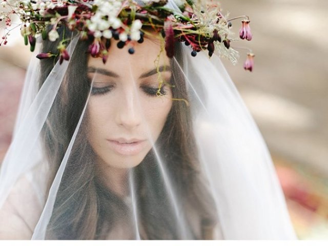 Зачем невесте закрывать лицо фатой? Фата, закрывающая лицо невесты — мода или традиции?