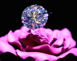 Diamond: sens, proprietăți magice și vindecătoare, semne, cui este? Proprietatea Diamonds in Gold, un diamant negru pentru femei și bărbați conform semnelor zodiacului. Cine nu poate purta diamante?