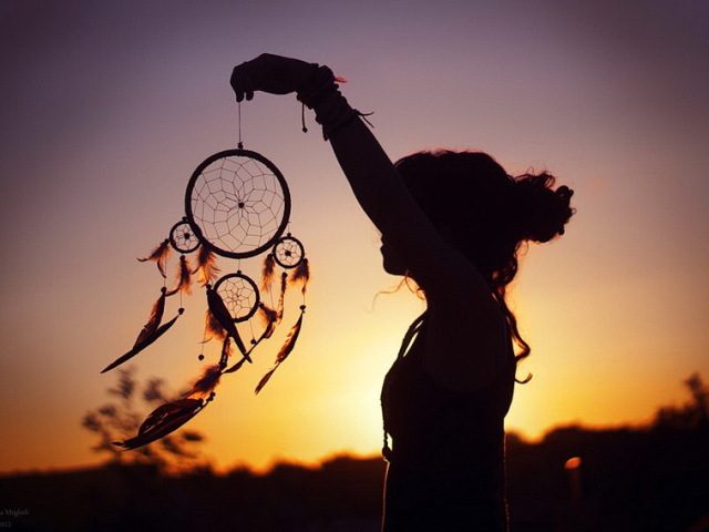 Dreams: How to do it with your own hands at home? What is a dream catcher for?
