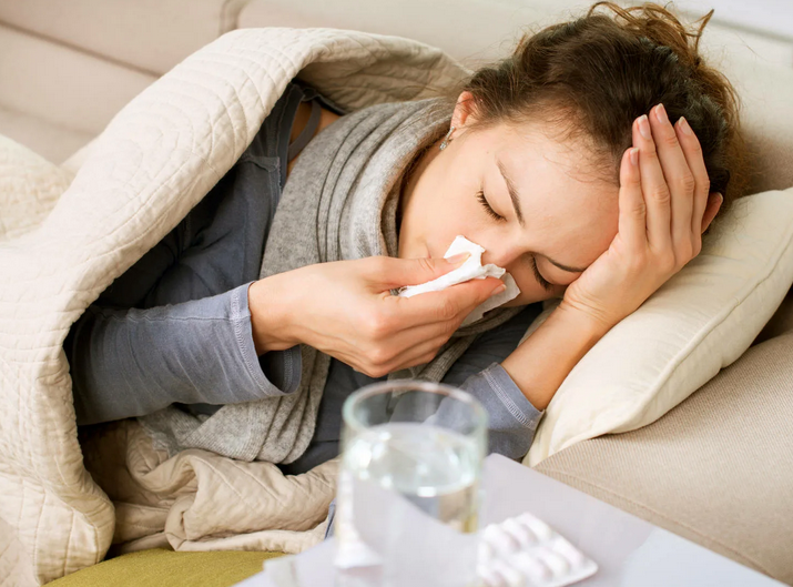 Basse température des combats: les symptômes du rhume se manifesteront encore plus