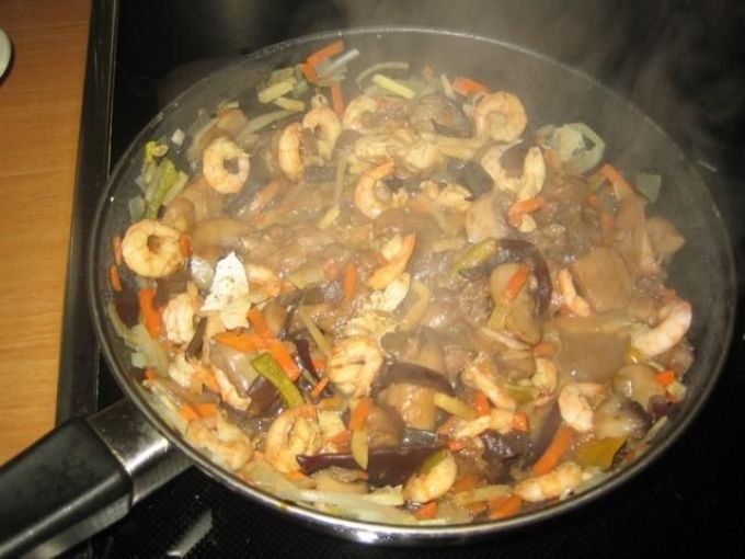 Mushrooms and vegetable shrimp