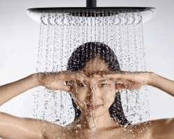 Kaj se bo zgodilo, če si umivate glavo s hladno vodo, ali je nevarno?