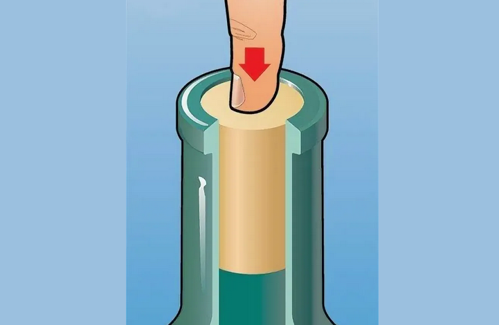 بطری شراب را می توان بدون فشار دادن چوب پنبه باز کرد