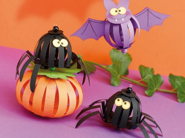 What can be cut from paper on Halloween: figures, things that can be printed, jewelry, crafts