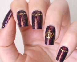 Design of stylish manicure with red varnish on short and long nails? The ideas of red manicure with a pattern, rhinestones, matte, a jacket, cat's eyes, sparkles, broken glass, holes, stones, ombre