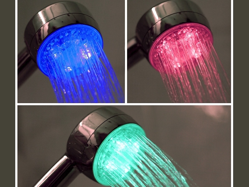 LED -es zuhany fúvóka