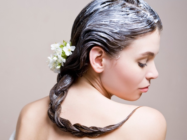 How to wash your hair instead of shampoo? Folk recipes of shampoos for oily, dry and thin hair