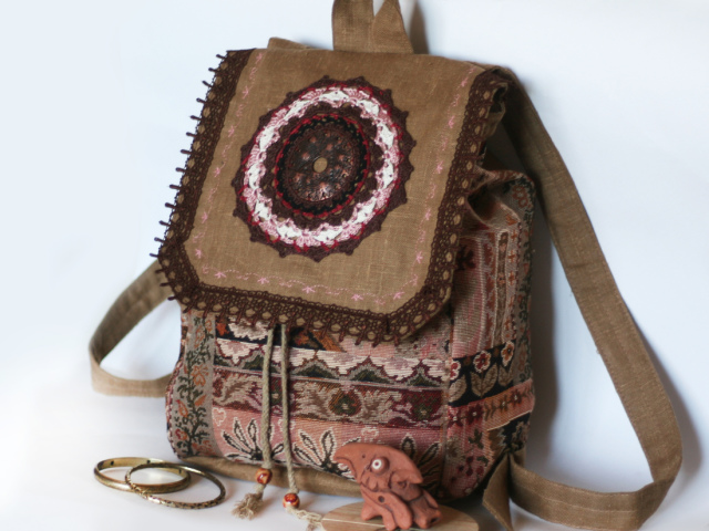 DIY BOHO bags: clutch, backpack, denim, knitted