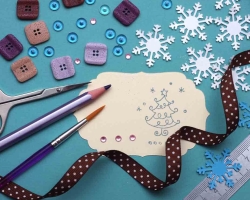 Kako narediti kartico z lastnimi rokami z besedilom čestitke za počitnice? DIY Design Design za počitnice: Predloge