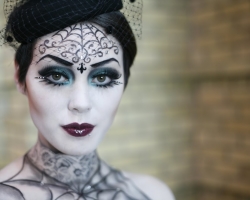 Kapan Halloween, tanggal berapa? Cara melukis wajah ke Halloween: makeup, makeup di rumah