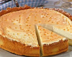 Gâteau au fromage cottage et tarte «Déchirures d'un ange»: recette de pas en pas. Comment cuisiner la tarte aux larmes de l'ange dans une mijoteuse?