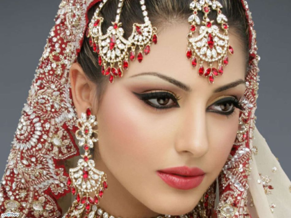 Женские арабские имена дополняют восточную утонченную красоту