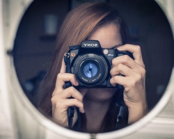 Why can't you photograph yourself in the mirror? What will happen if you take a picture in the mirror?