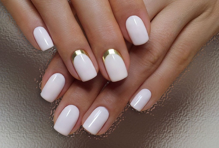Such a beautiful manicure is often the merit of hazardous substances in the varnish