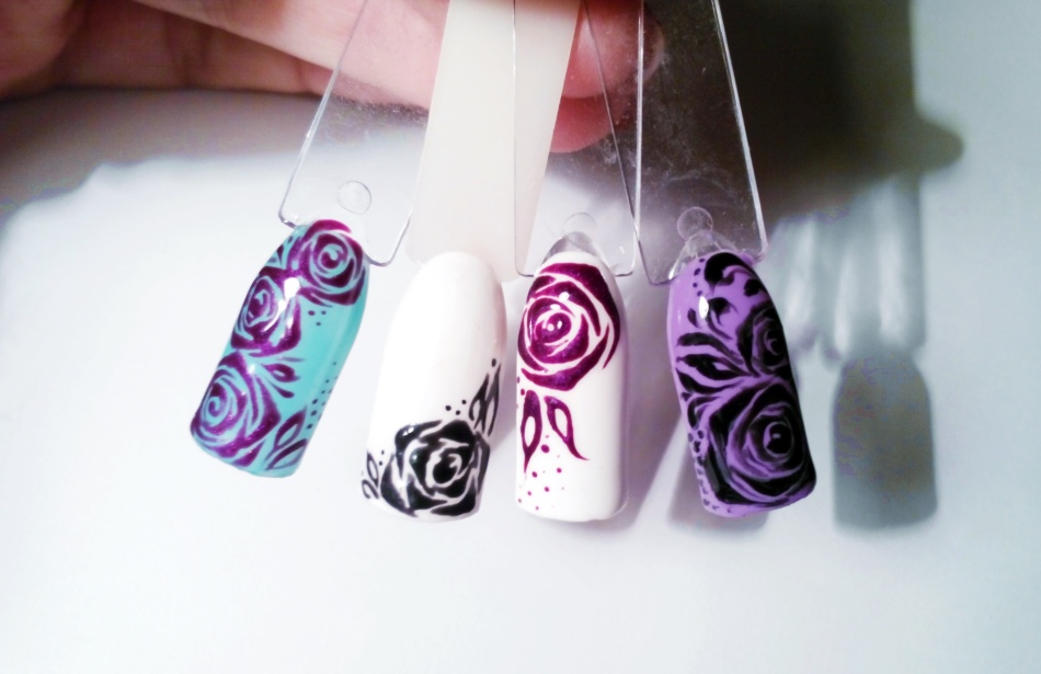 Stencil rose on the nails step by step
