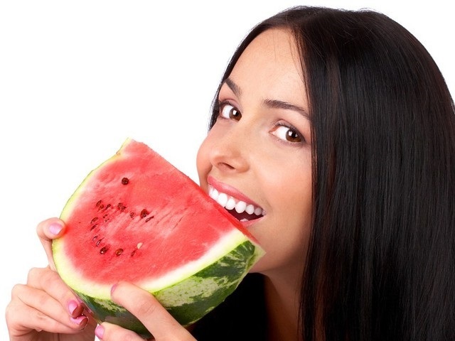 Diet semangka cepat. Bagaimana cara menurunkan berat badan pada diet semangka dengan cepat?