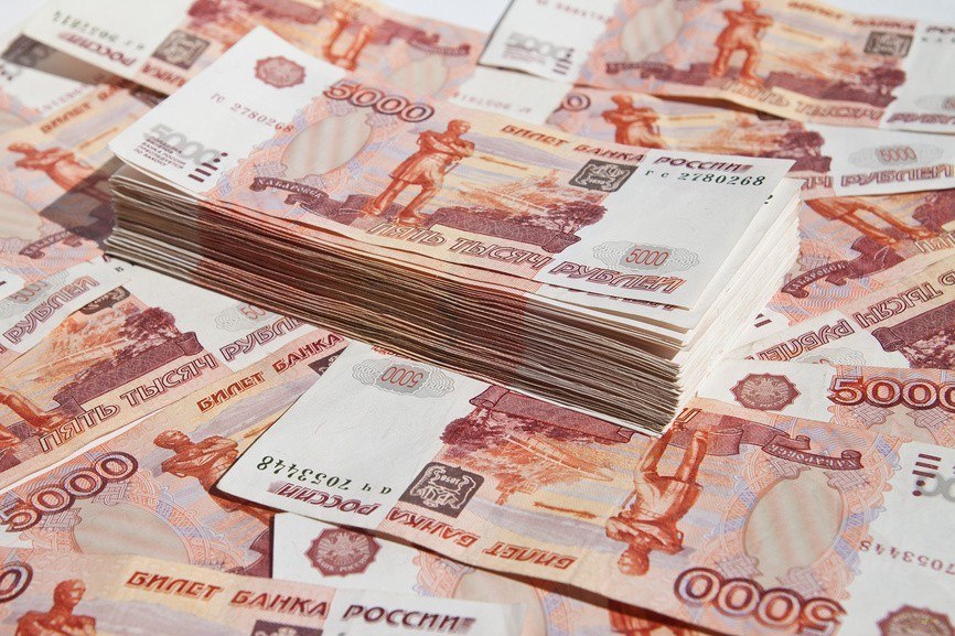 Сколько можно брать денег в дорогу за границу?