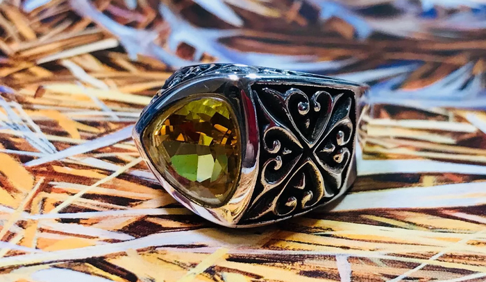 Мужское кольцо с камнем-талисманом цитрином