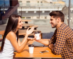 Mennyire könnyű találkozni egy lánnyal egy bárban, étterem: technikák, randevúk mondata