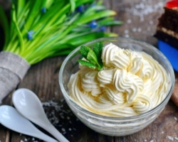 Krim untuk kue dari susu kental: Cara memasak, 15 resep terbaik dengan deskripsi terperinci, foto