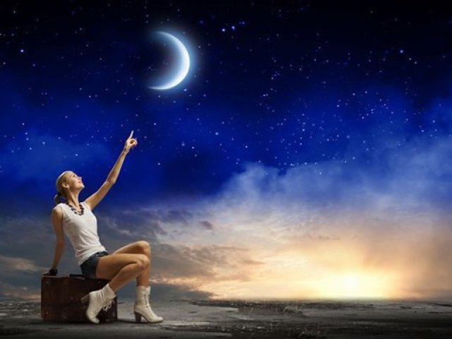 Conspiracies, prayers and rituals on the growing moon for coins, bills, wallet, candle, water, salt: white magic. What are the conspiracies and prayers to the growing moon to read on Wednesday, Thursday, the first day?