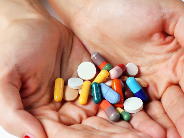 Antibiotiki - koristi in škoda, neželeni učinki, posledice uporabe. Vpliv antibiotikov na telo osebe in otroka