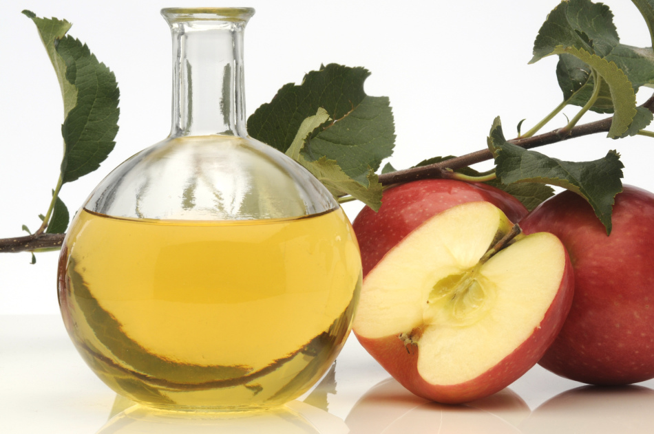 Natural apple cider vinegar is an indispensable assistant to preserve beauty and health