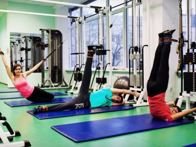 Jimnastik dersleri Sergei Bubnovsky - Yatakta tembel, artroz, osteokondroz, omurganın fıtıkları: Egzersizlerin Tanımı, Video Öğretimi