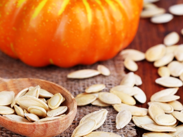 How to use pumpkin seeds? Unusual properties and benefits of raw pumpkin seeds