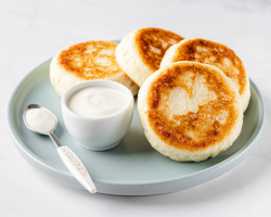 Cum se pregătește în mod corespunzător și delicios cheesecakes congelate cu brânză-brânză-brânză de brânză: instrucțiuni pas cu pas. Trebuie să dezgheț cheesecakes -urile din fața fierbinte?