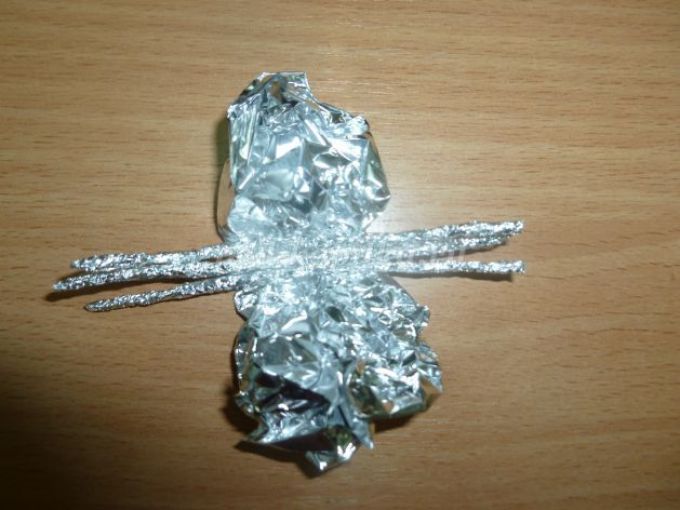 How to make a spider from foil: workpiece