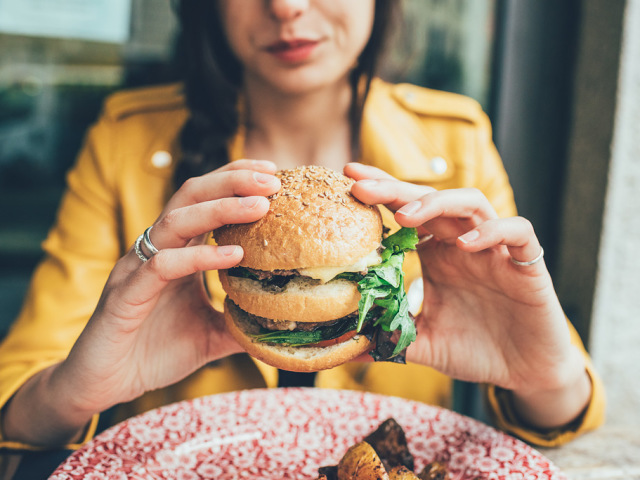 Mit esznek az amerikaiak, mely éttermek a legnépszerűbbek Amerikában? Miért esznek az amerikaiak gyorséttermet?