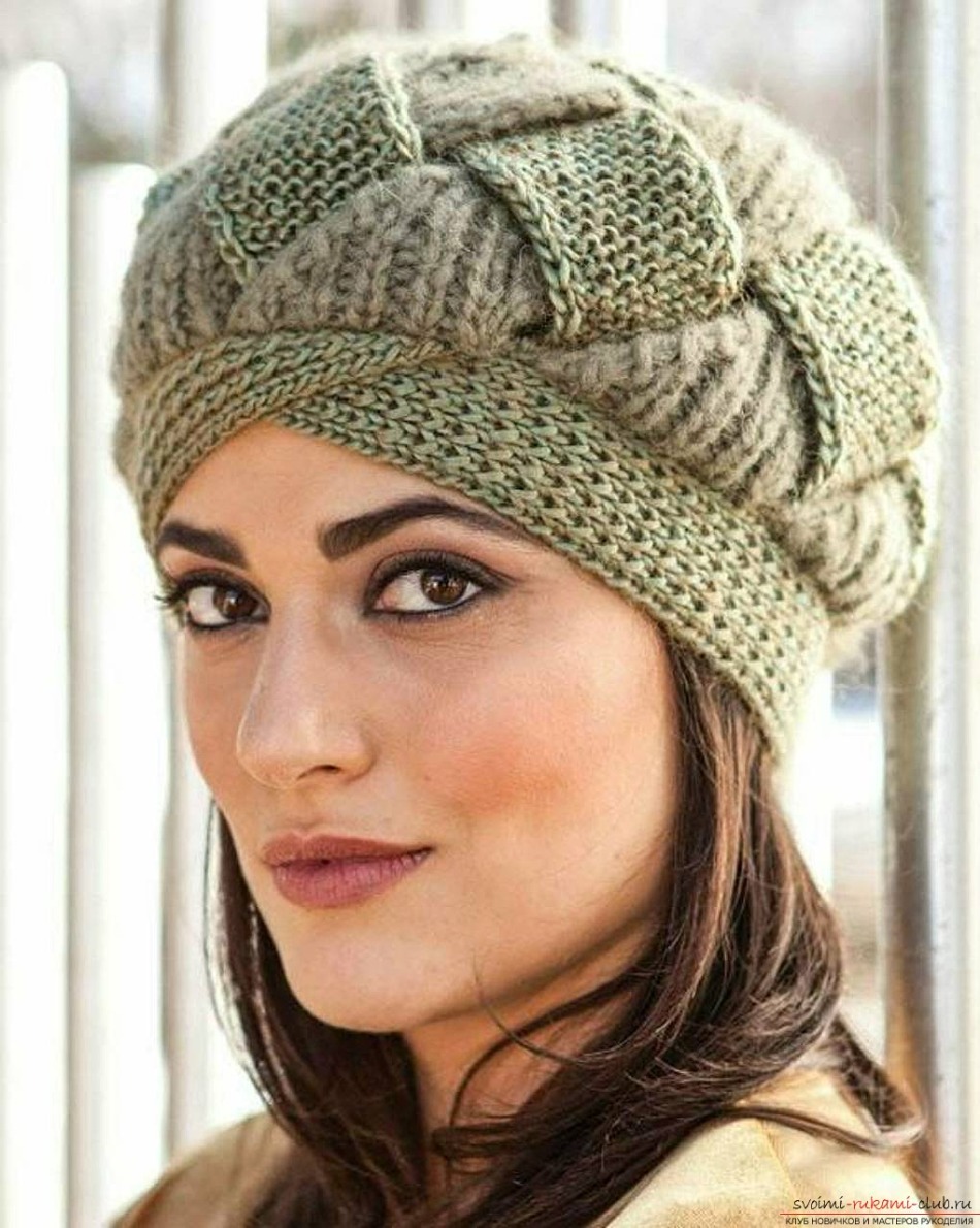 Cute knitted knitting a large braid takes a pattern