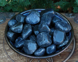 Aventurinski kamen: terapevtske lastnosti, čarobne lastnosti, za katere je primerno, kako razlikovati ponaredek, fotografijo