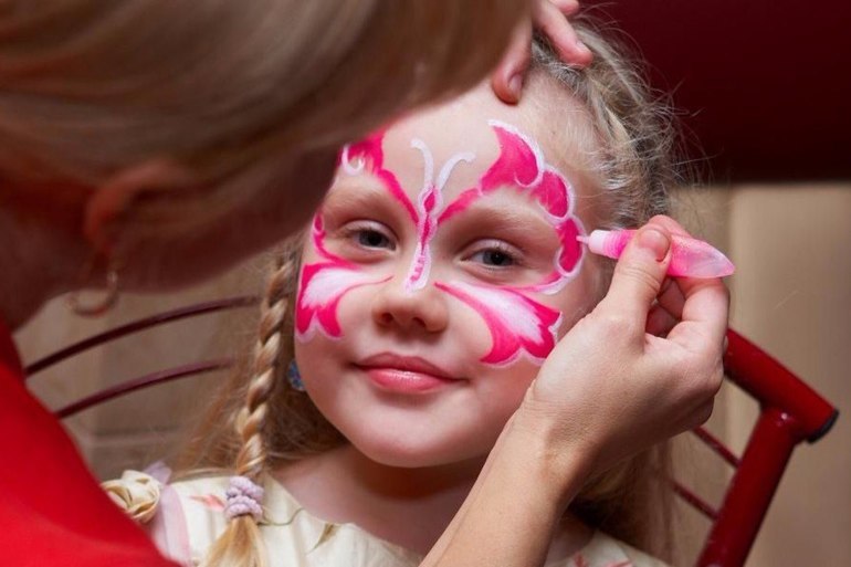 Come preparare una farfalla acquagim per un bambino?