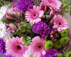 Ποια λουλούδια είναι μακρύτερα στο μπουκέτο και δεν μαραίνετε; Κόψτε τα λουλούδια που είναι για μεγάλο χρονικό διάστημα στο νερό και χωρίς νερό: όνομα, λίστα
